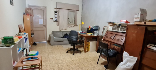 Imagen 3 de 12 de Venta De Casa 3 Ambientes En Ciudadela, Tres De Febrero