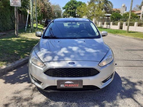 Ford Focus 2.0 Se Manual 4 Puertas