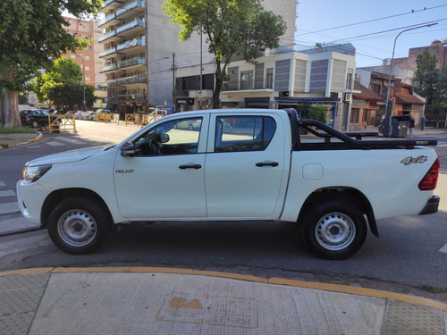 Toyota Hilux Dx 4x4