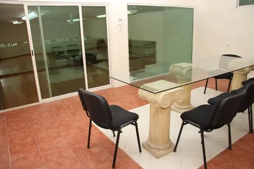 Espectacular Casa En Itzimna Ideal Oficinas O Vivienda (fvc-1463)