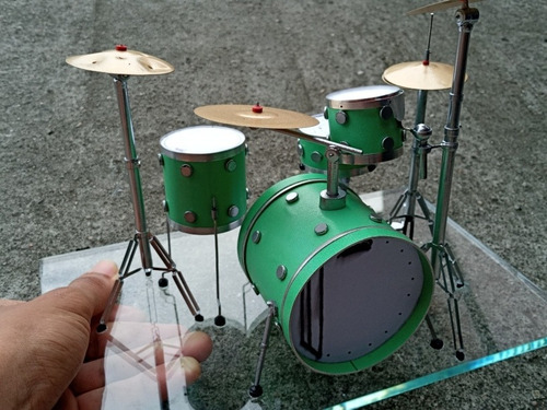 Miniatura De Bateria Musical
