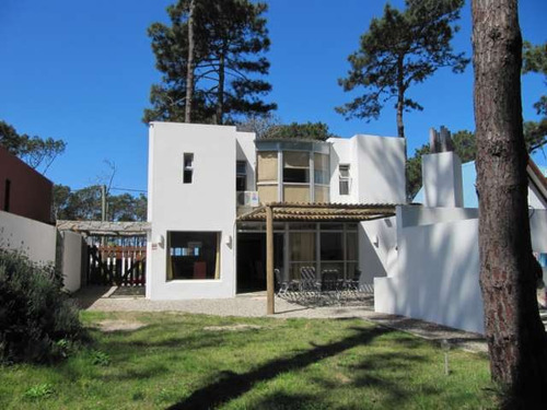 Casas En Venta 4 Dormitorios Montoya Punta Del Este - Dl466