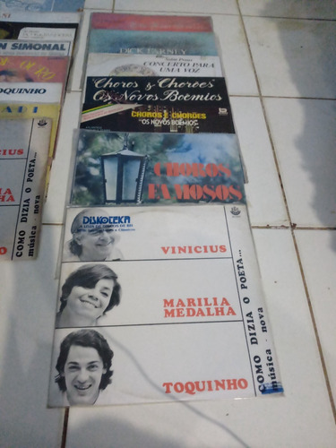 Imagem 1 de 10 de Vendo 126 Disco Vinil E Tres Coletania