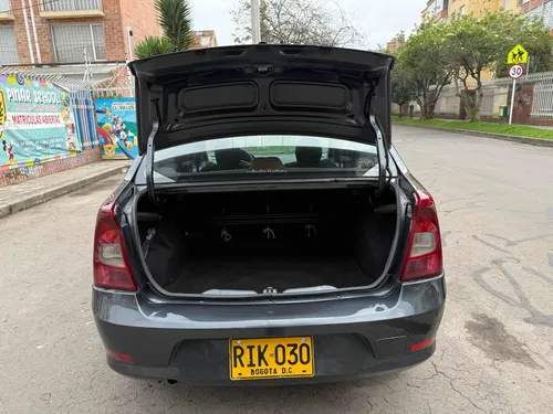 Renault Logan 1.6 Expression Fii