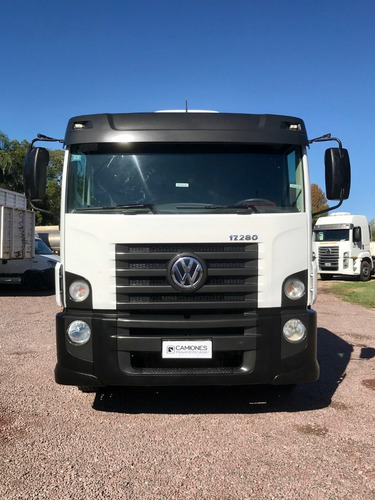 Imagen 2 de 10 de Volkswagen Constellation 17280 '16