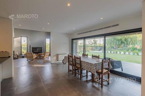 Imagen 19 de 30 de Casa En Venta En Barrio Fincas De Maschwitz - Cinco Dormitorios - Maroto Propiedades
