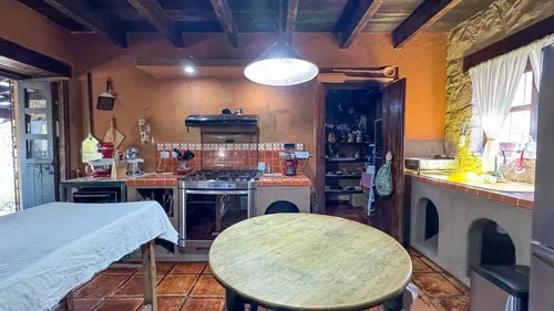 Casa En Venta En Panorámica De Guanajuato Capital Con Vistas A La Ciudad.