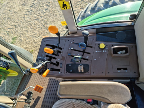 Imagen 4 de 20 de John Deere 6190j