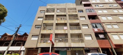 Venta Departamento De 1 Amb. A Solo 2 Cuadras Del Mar. Al Fte Con Balcon