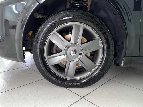 Imagem 13 de 14 de Renault Megane Grand Tour Expression 1.6 16v 4p 2010