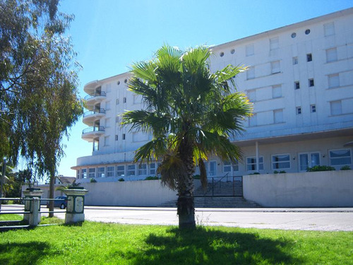 Apartamento Monoambiente La Floresta Canelones Frente Al Mar Para Inversion O Para Vivir Con Todos Los Servicios