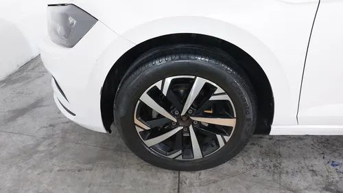 Volkswagen Virtus 1.6 COMFORTLINE AUTO