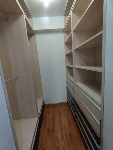 Imagen 9 de 17 de Moderno Apartamento En Alquiler Amoblado En El Rosal 80mts