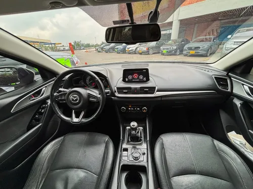 Mazda 3 Touring