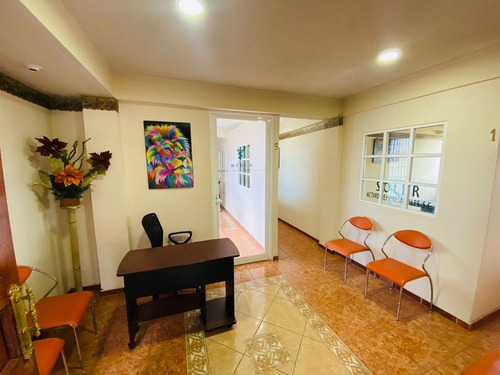 Rento Oficinas De 35 Mts En Metepec, A Un Costado De Continental San Carlos.