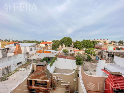Imagen 18 de 25 de Venta Departamento Tipo Triplex De 4 Ambientes Con Patio Con Parrilla En Sarandí (30746)