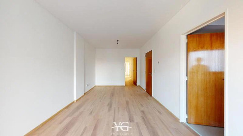 Espectacular Departamento De 3 Ambientes Con Patio En Caballito Con Amenites