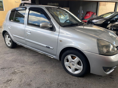 Renault Clio 1.6 16v Privilège Hi-flex 5p