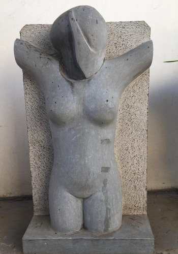 Escultura Estilo Valdivieso. Piedra Gris Oscuro 