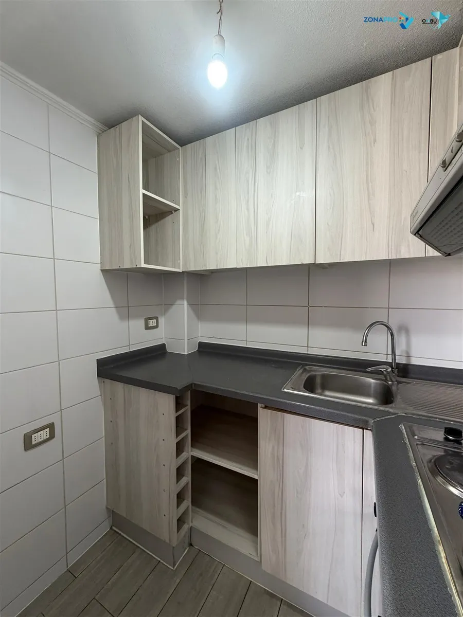 Imagen 5 de 12 de Departamento En Arriendo De 2 Dormitorios En Santiago