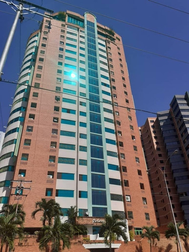 Imagen 1 de 14 de Apartamento En Las Chimeneas, Res. Holiday Paradise. Foa-947
