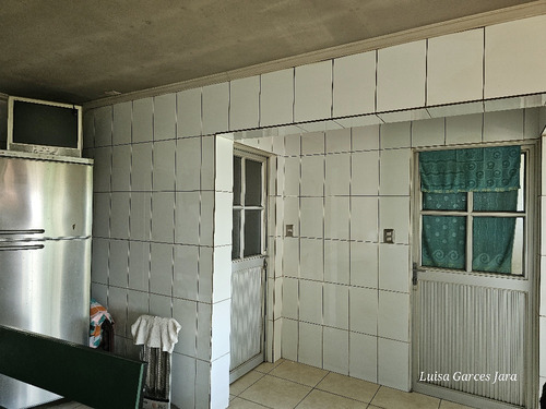 Bodega Con Oficinas Y Patio Pavimentado En Cabrero
