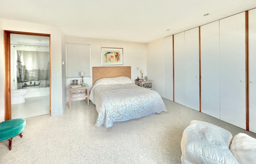 Oportunidad Gran Casa A Pasos De La Playa En Venta, Cachagua