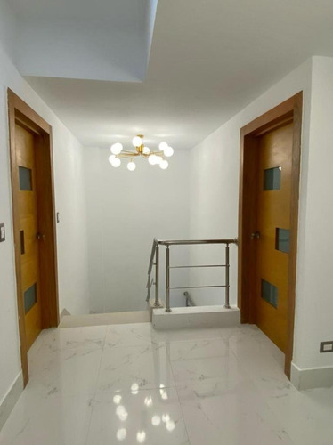 Apartamento Amueblado Tipo Loft De 2 Habitaciones, Torre Con Piscina En Piantini