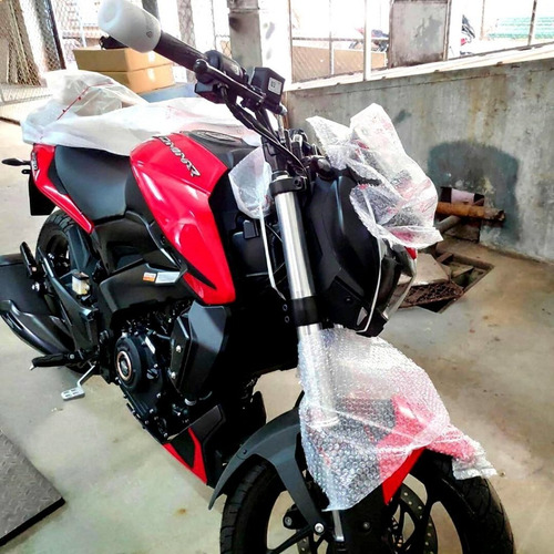 Imagen 2 de 10 de Bajaj Dominar 250