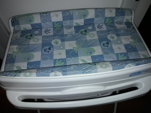 Cambiador Con Bañito Excelente Estado, Y Completo