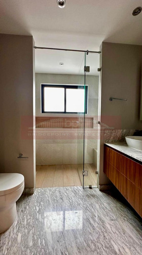 Casa En Venta En Av. Explanada, Lomas De Chapultepec, Miguel Hidalgo, Cdmx.