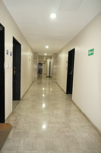 Imagen 7 de 14 de En Venta La Lagunita Oficina Comercial