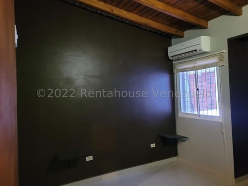Imagen 7 de 12 de Bella Casa En Venta En Urbanización Maraquiva, Punto Fijo 04146954944 23-13261