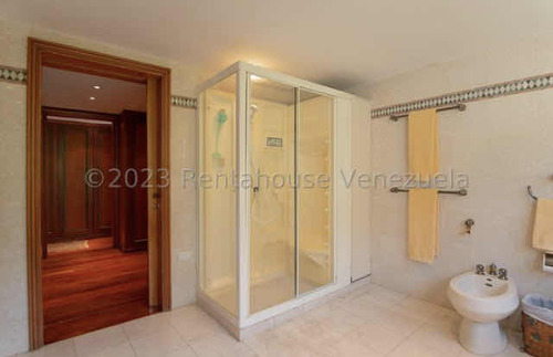 Lujoso Ph Duplex 585 M2 Los Palos Grandes. Katiuska Quevedo