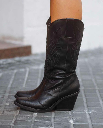 Botas Texanas Negras Con Bordado Caña Media Nuevas