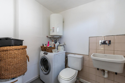 Ph De 3 Ambientes Con Terraza Refaccionado En Venta En Almagro