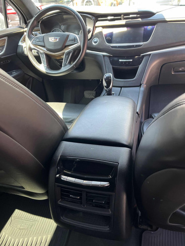 Cadillac XT5 3.7 Platinum At