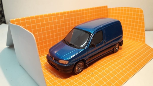 Autito Escala 1.43 Peugeot Partner Furgon Color Azul