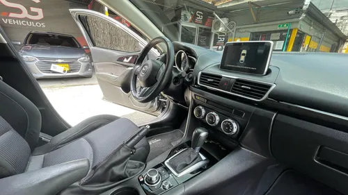 Mazda 3 2.0 Touring At
