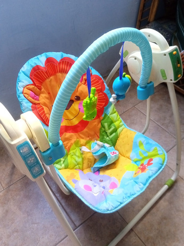 Imagen 2 de 4 de Columpio Musical Fisher Price
