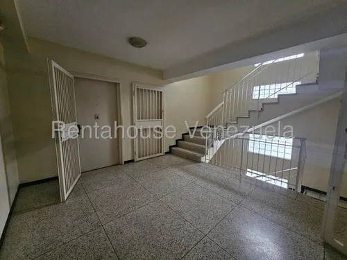 Apartamento La Urbina. Mb