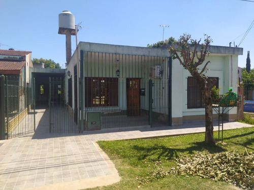 Casa + Depto. Sobre Terreno De 13x31m En Merlo