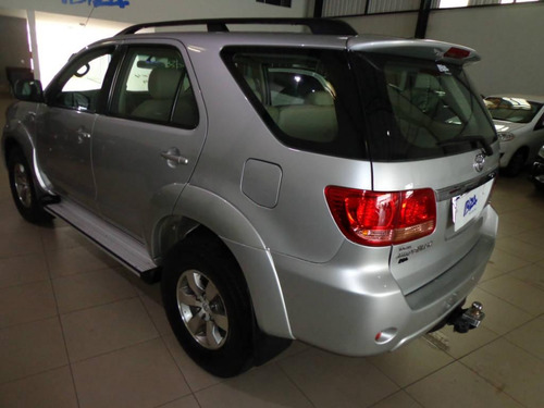 Toyota Hilux Sw4 Cd 3 .0 Srv 4x4 Aut.