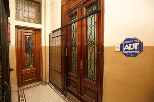 Unidad Funcional En Venta De 275 M2 Cubiertos
