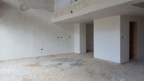 Alto Hatillo Espectacular Dúplex Financiamiento 50% Sin Intereses En 24 Meses Exclusivo Edificio Muy Joven Pozo De Agua 2habitaciones 3baños 2puestos Maletero Hermosa Vista Calle Cerrada Vigilancia