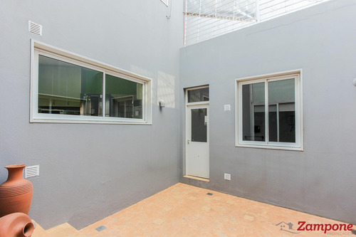 Casa En Boedo Con Parque Y Pileta