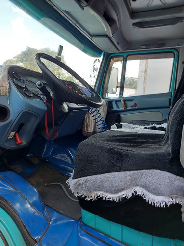 Imagem 3 de 8 de Mercedes L1418r Bau Mercedes L1418r