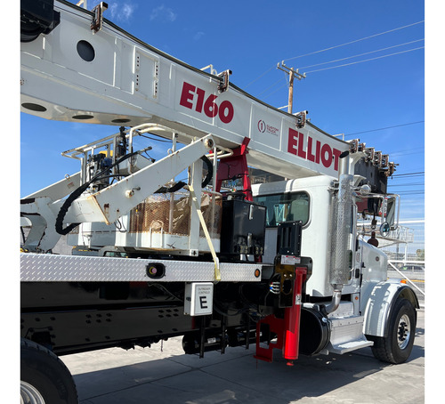 Grua Elliot Camion Peterbilt 2016 15ton