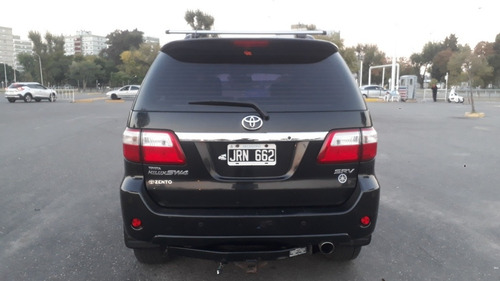 Toyota Sw4 3.0 Srv Cuero I 171cv 4x4 2011