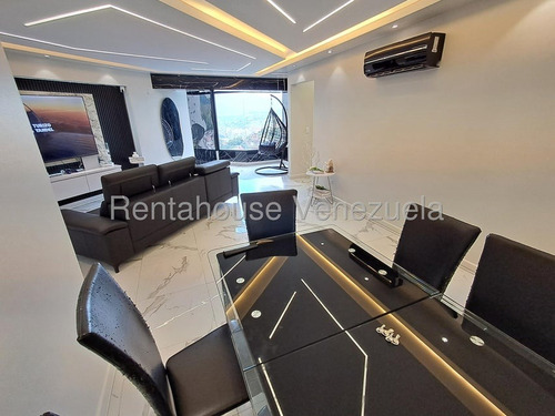 Bello, Moderno, Remodelado, Excelente Vista. 25-24297
